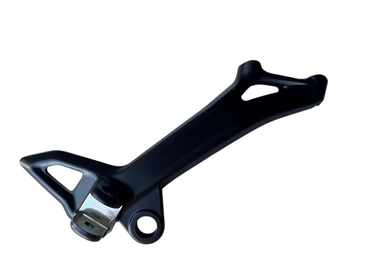 CF MOTO SR 450 YOLCU BASAMAK BRAKET SAĞ ORJİNAL