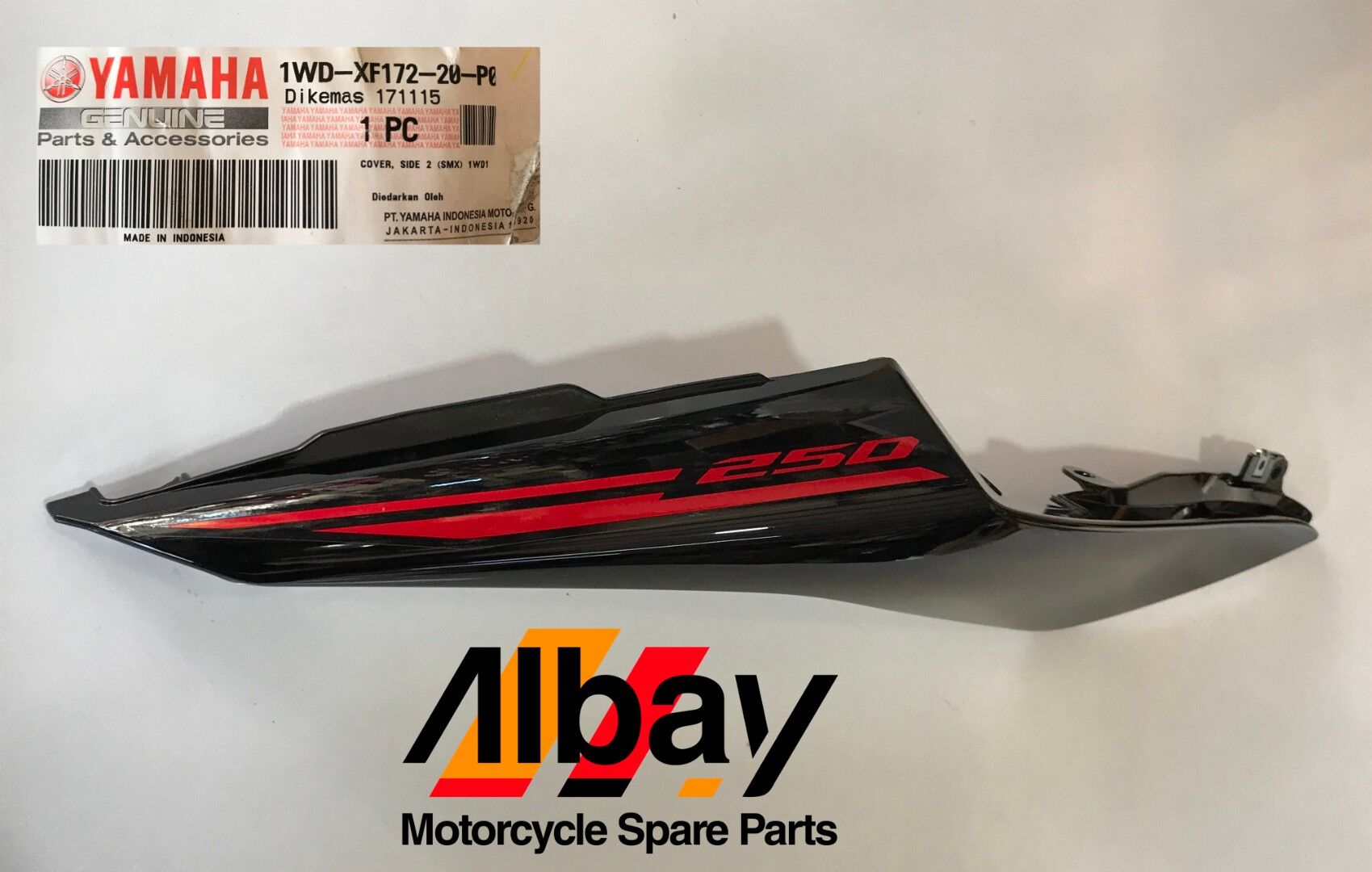 YAMAHA YZF R25 ARKA GRENAJ SAĞ SİYAH 2015 ORJİNAL