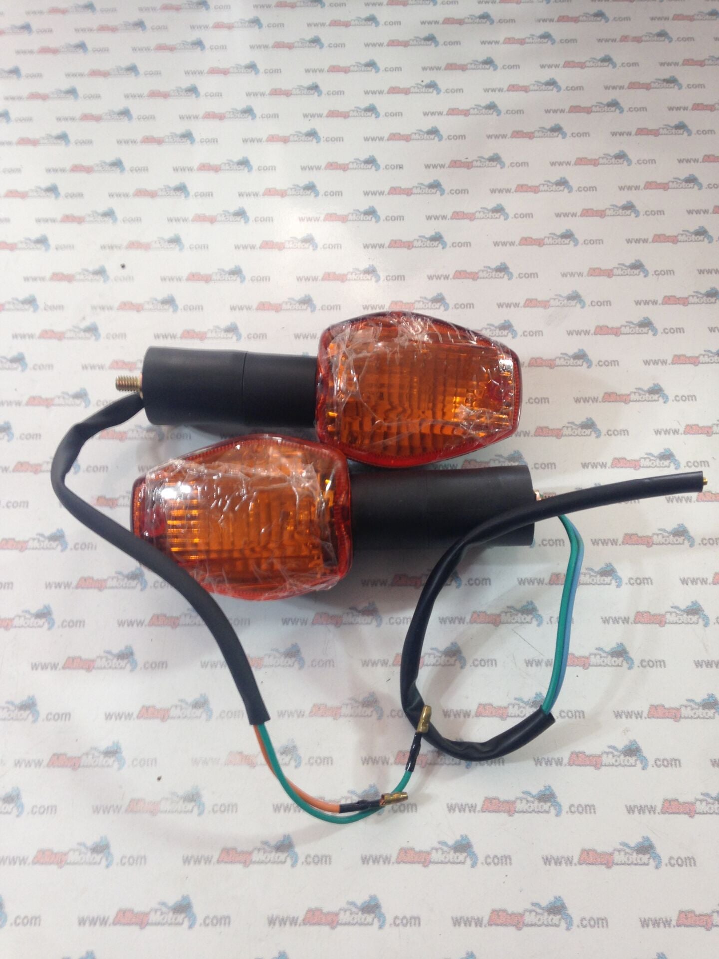 HONDA İNNOVA ARKA SİNYAL TAKIM ORJİNAL 2005-2008