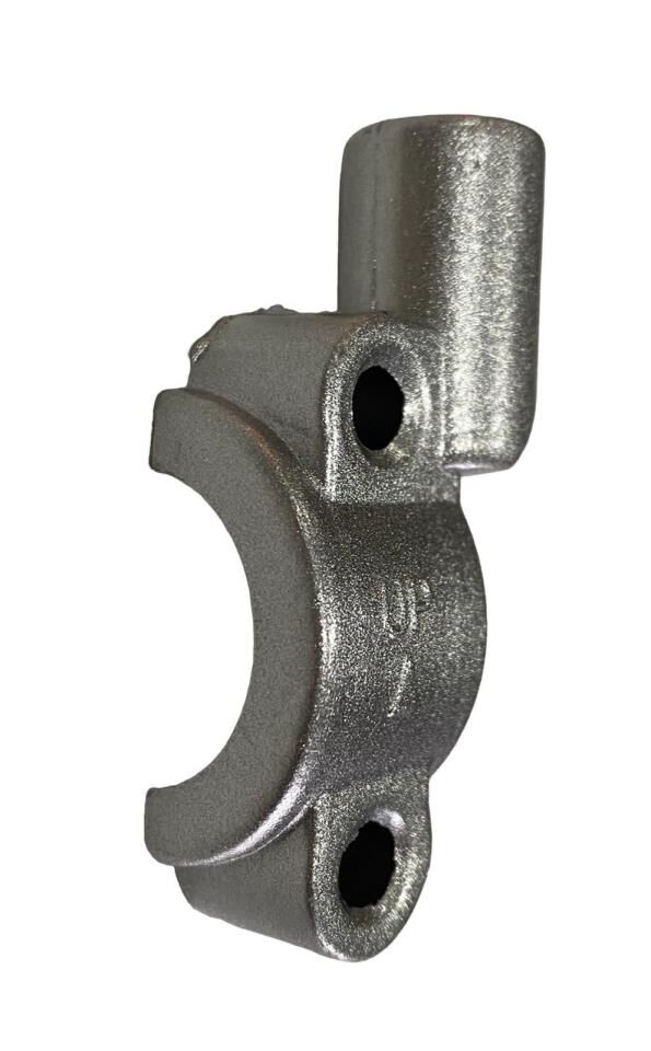 YAMAHA CRYPTON C8 SAĞ AYNA BAĞLANTI BRAKETİ 2010-2015