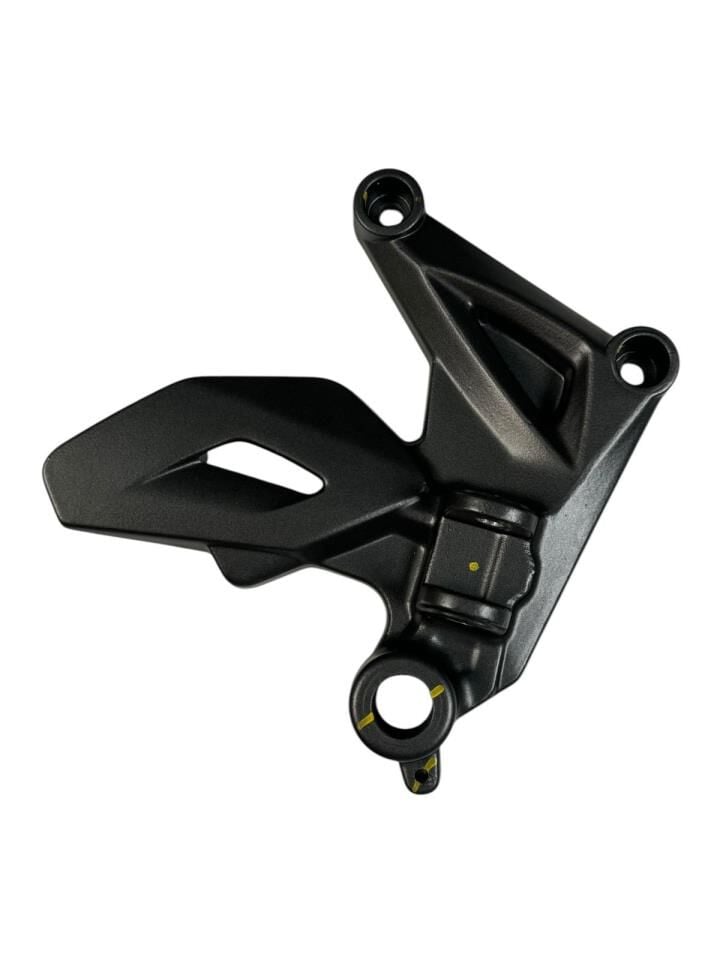 BAJAJ NS 200-NS 150 ÖN BASAMAK BRAKET SAĞ FÜME ORJİNAL