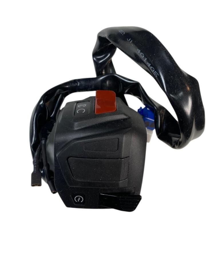 BAJAJ PULSAR NS 200 SAĞ BUTON KUMANDA FAR AÇMA DÜĞMESİZ ORJİNAL