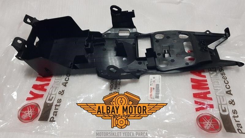 YAMAHA YZF R25-MT 25 ARKA ÇAMURLUK İÇ PARÇA ALT ORJİNAL 2015-2021