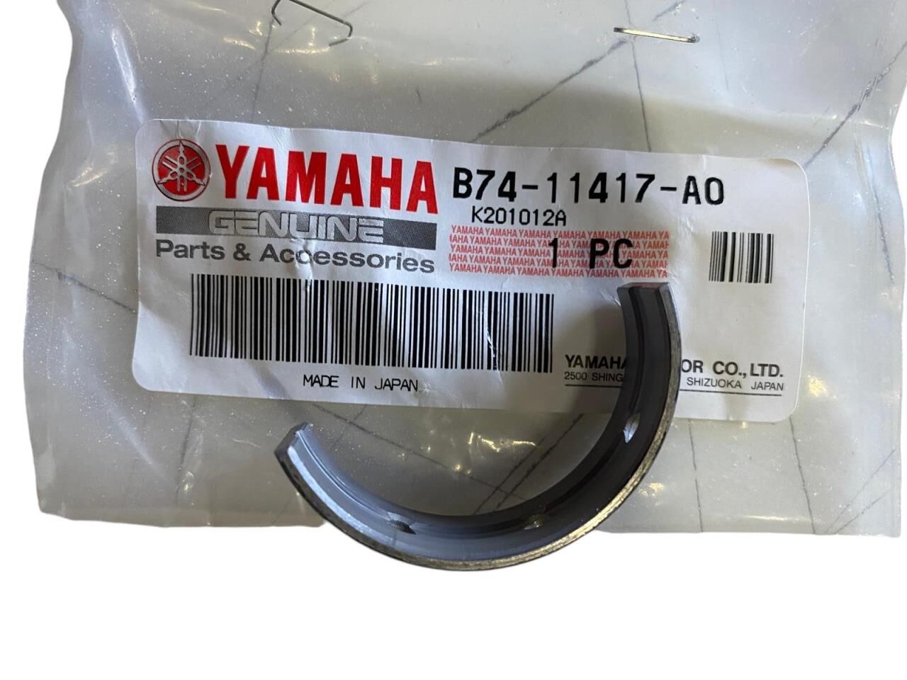 YAMAHA XMAX 250-300 ANAYATAK ORJİNAL ADET (BEYAZ) SAĞ KARTER (B74-11417-A0) 2018-2021