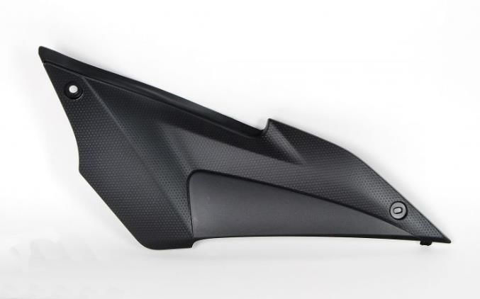 YAMAHA YZF R25 SELE ALTI SAĞ KAPAK ORJİNAL 2015-2018