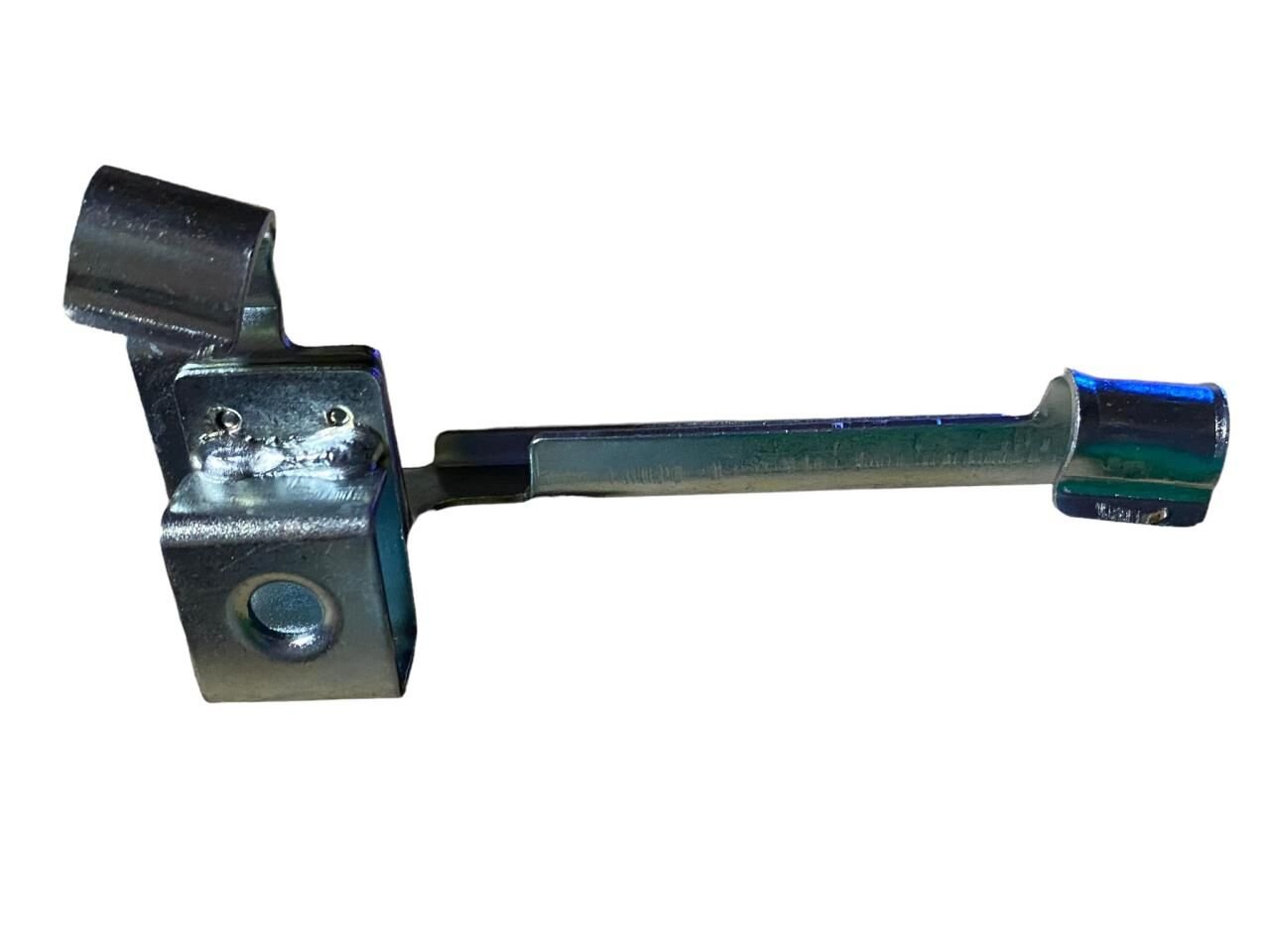 HONDA ACTİVA DEBRİYAJ KAPAK ALT KELEPÇE