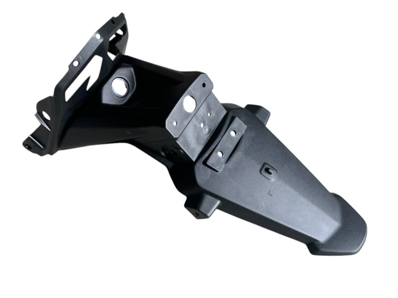 TVS RAİDER 125 ARKA ÇAMURLUK ORJİNAL