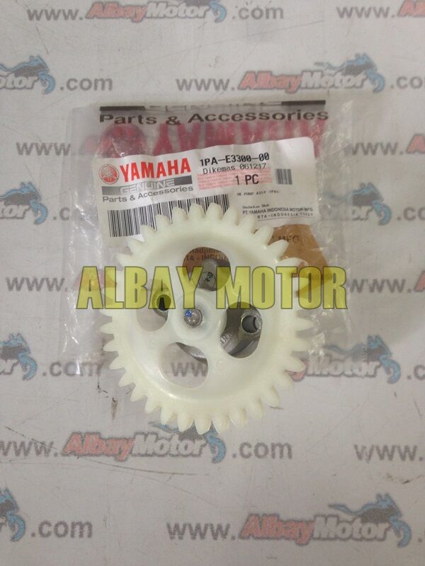 YAMAHA YZF R125 YAĞ POMPASI ORJİNAL