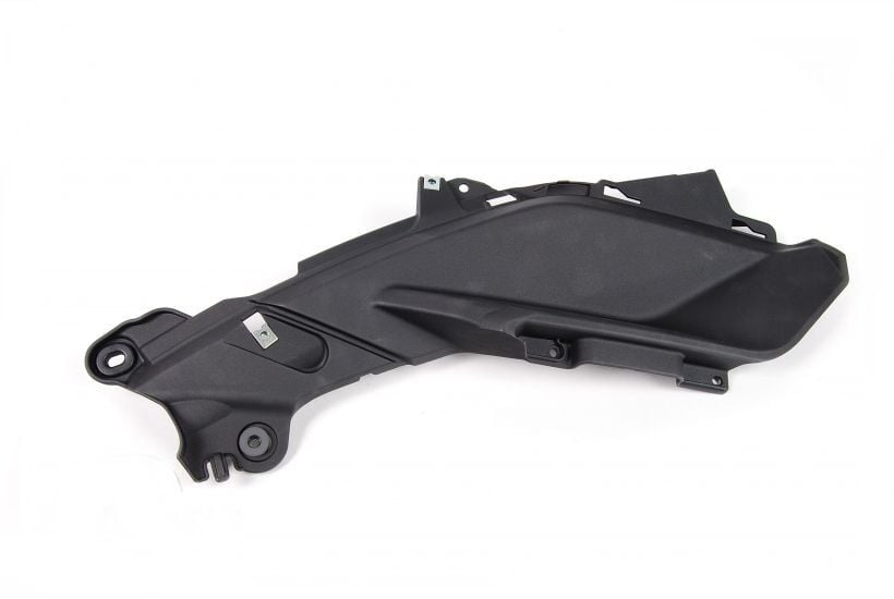 YAMAHA YZF R25 İÇ KAPAK SAĞ MAT SİYAH KAPAK 8 ORJİNAL