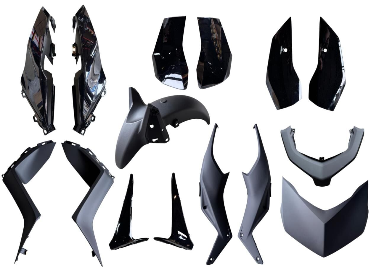 YAMAHA XMAX 250-300 KAPORTA SETİ SİYAH TAİWAN 2023-2025