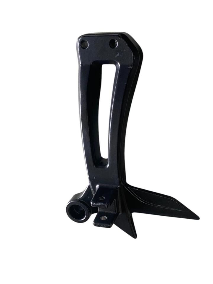 TVS APACHE YENİ RTR 150-180 ARKA BASAMAK BRAKET SOL ORJİNAL