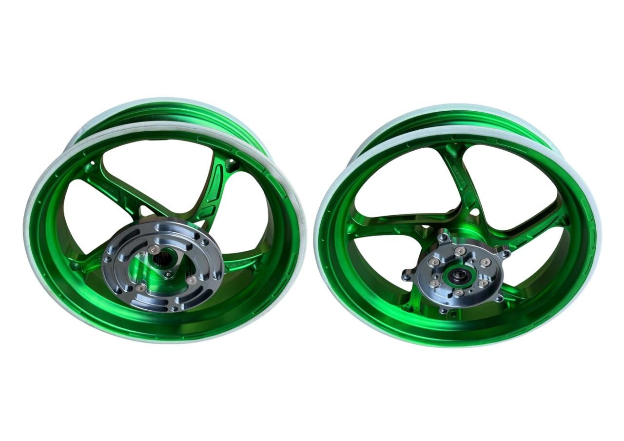 YAMAHA XMAX 250-300 CNC MODİFİYE JANT YEŞİL SET MODEL 3 2018-2022