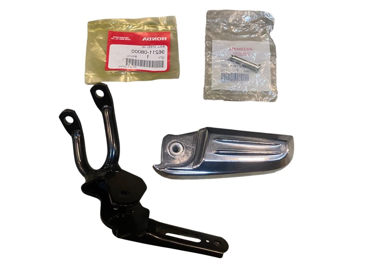 HONDA PCX 125-150 SAĞ ARKA BASAMAK VE BRAKETİ TAKIM ORJİNAL 2014-2017