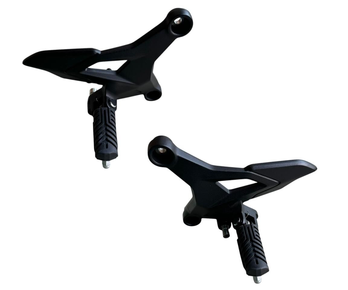 CF MOTO SR 250 ÖN BASAMAK BRAKETLİ KOMPLE TAKIM İTHAL